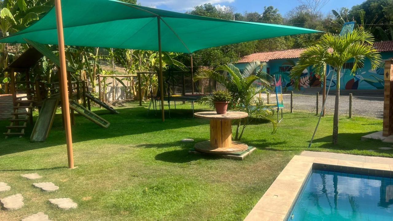 Kitanda Petit Hotel Tucuns  Buitenkant foto